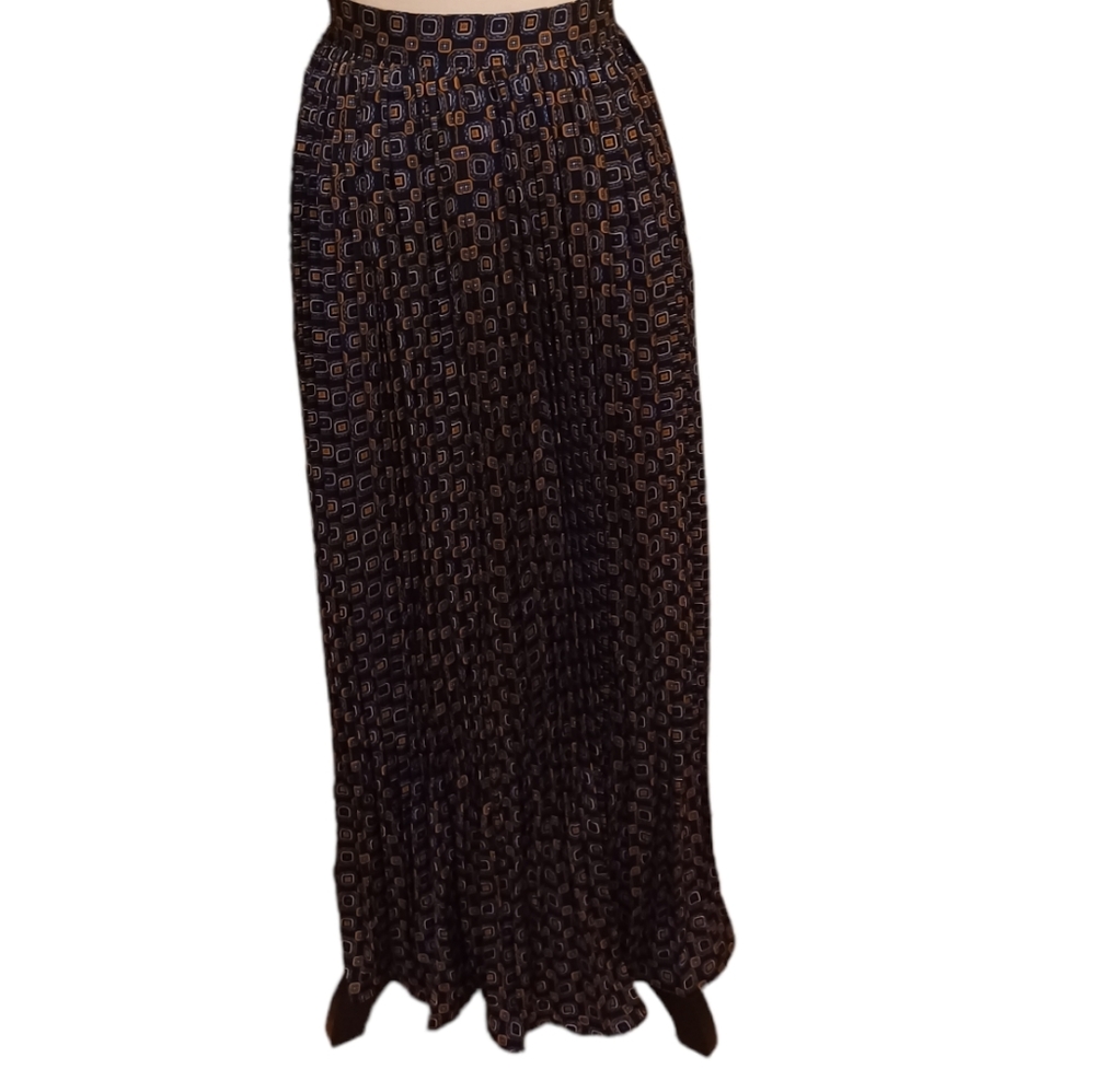 Banana Republic 6 Lined Octagon Pattern Maxi Skirt
